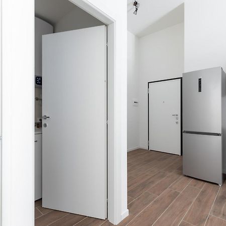 Minerva - 1 Bedroom Apartment Two Steps From Milano Centrale Exterior foto